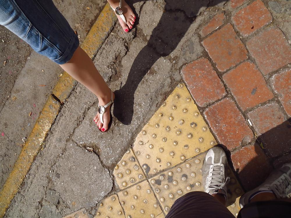 10P Greek voyeur feet