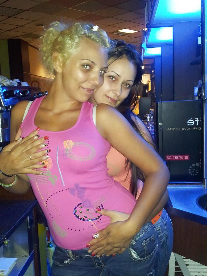 21P Romanian girl: roxana
