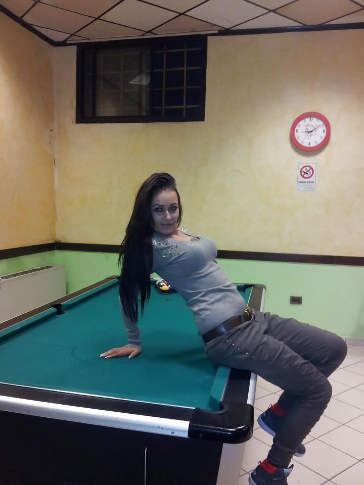 21P Romanian girl: roxana