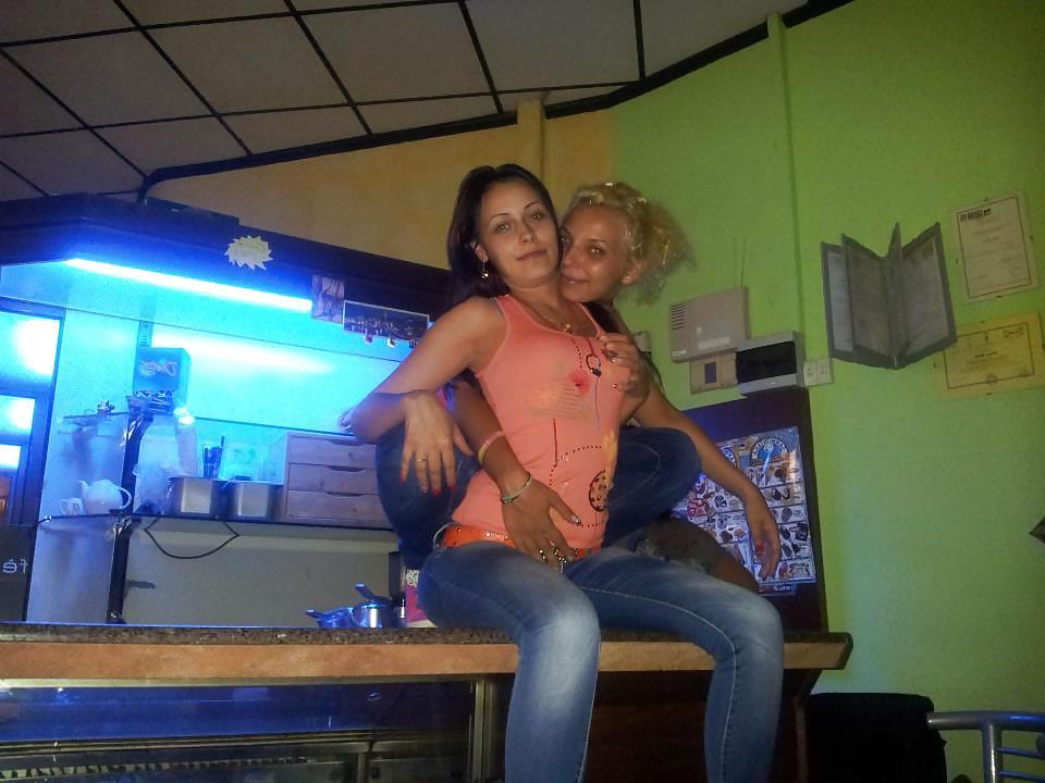21P Romanian girl: roxana