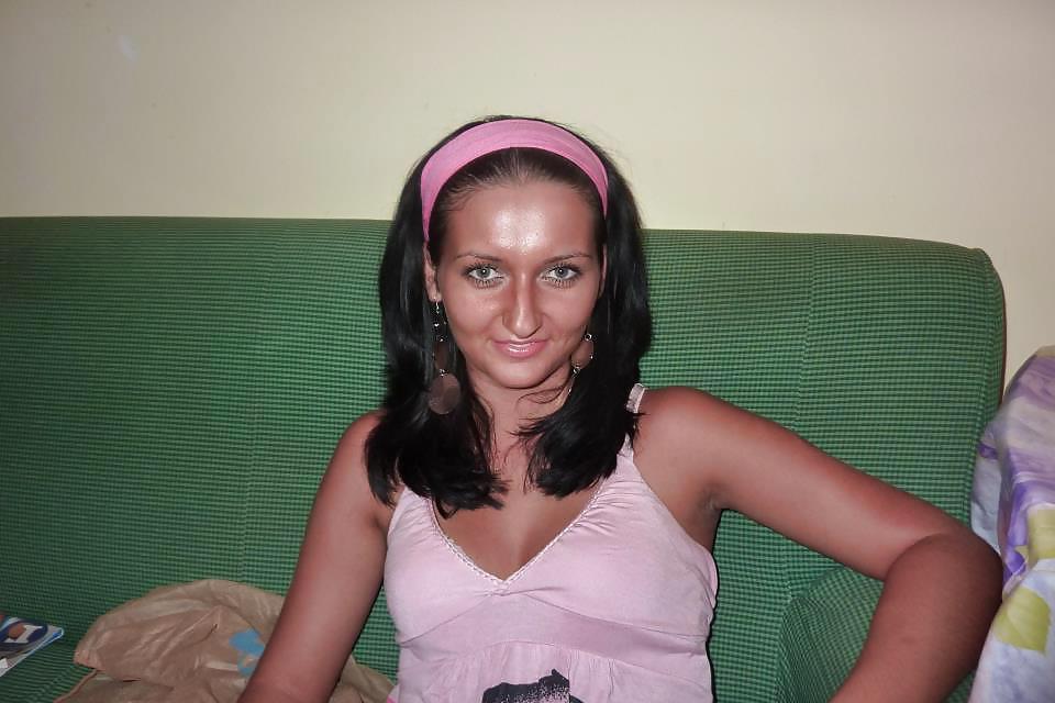 25P Romanian slut