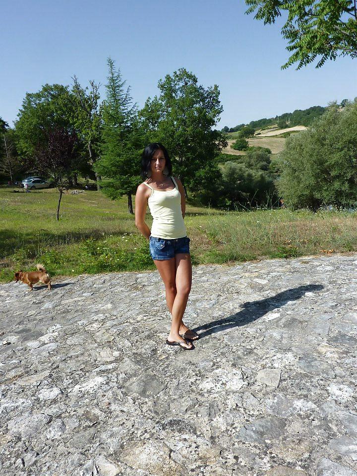 25P Romanian slut
