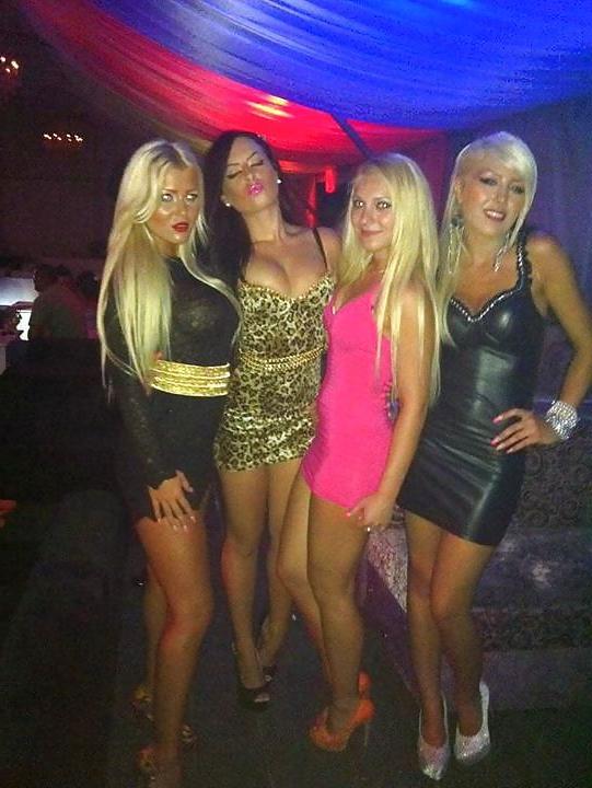 25P Romanian women: isabella