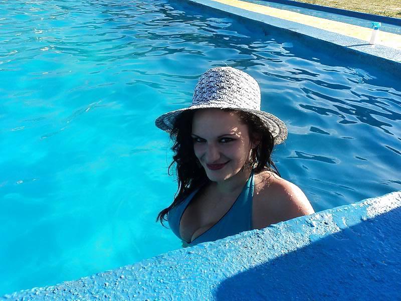 25P Romanian girl 7