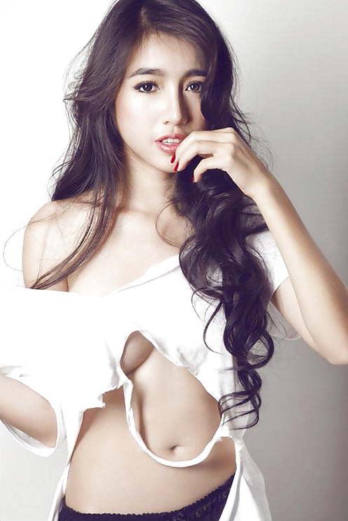 25P Vietnamese - Elly Tran