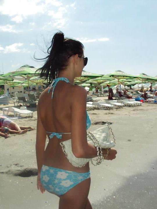 8P Romanian girl: alexandra