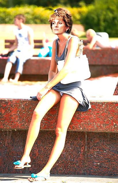5P Fakes of Royal Upskirts