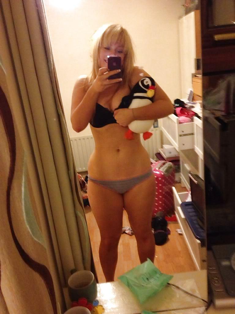 13P Blonde Hottie (non nude)