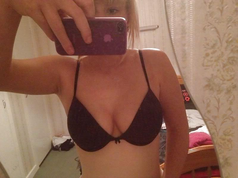 13P Blonde Hottie (non nude)