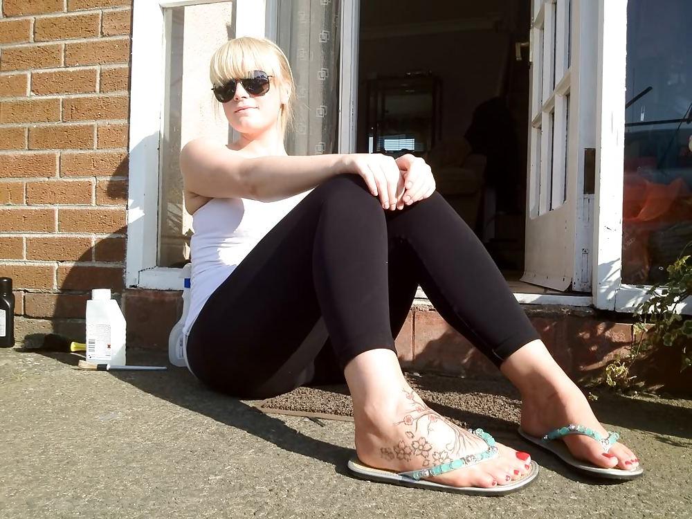 13P Blonde Hottie (non nude)