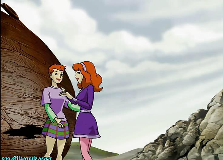 25P Hottest Scooby Doo Ladies (non-Daphne and Velma)