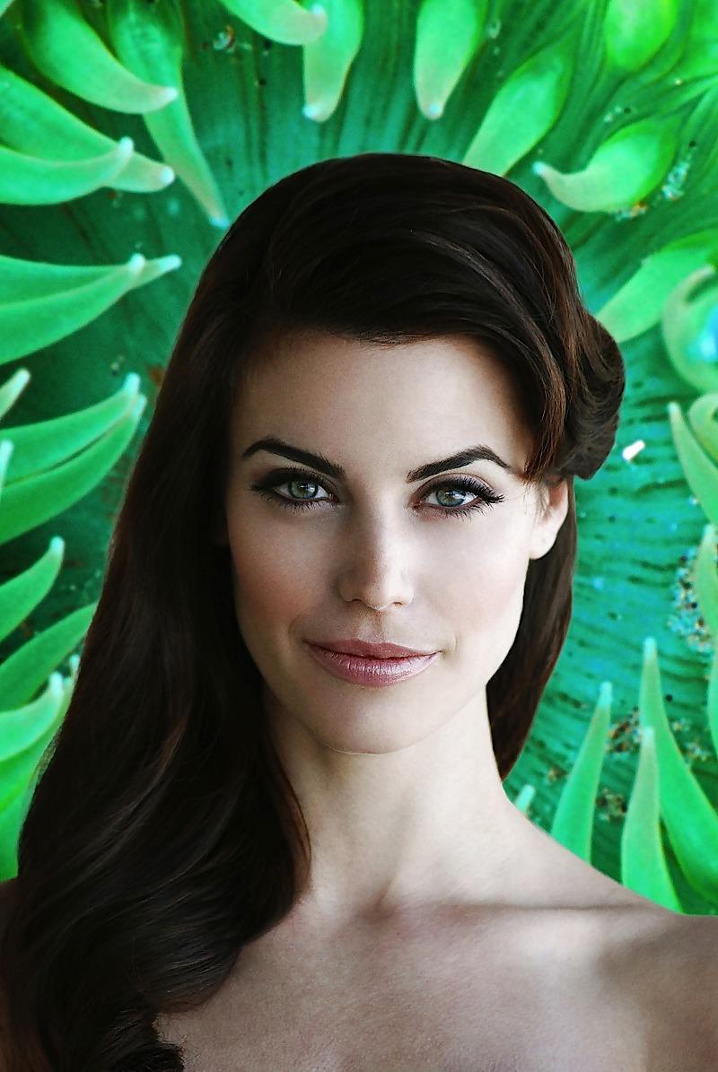 7P Meghan Ory