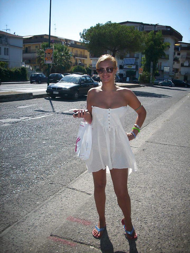 22P Romanian girl: Alina