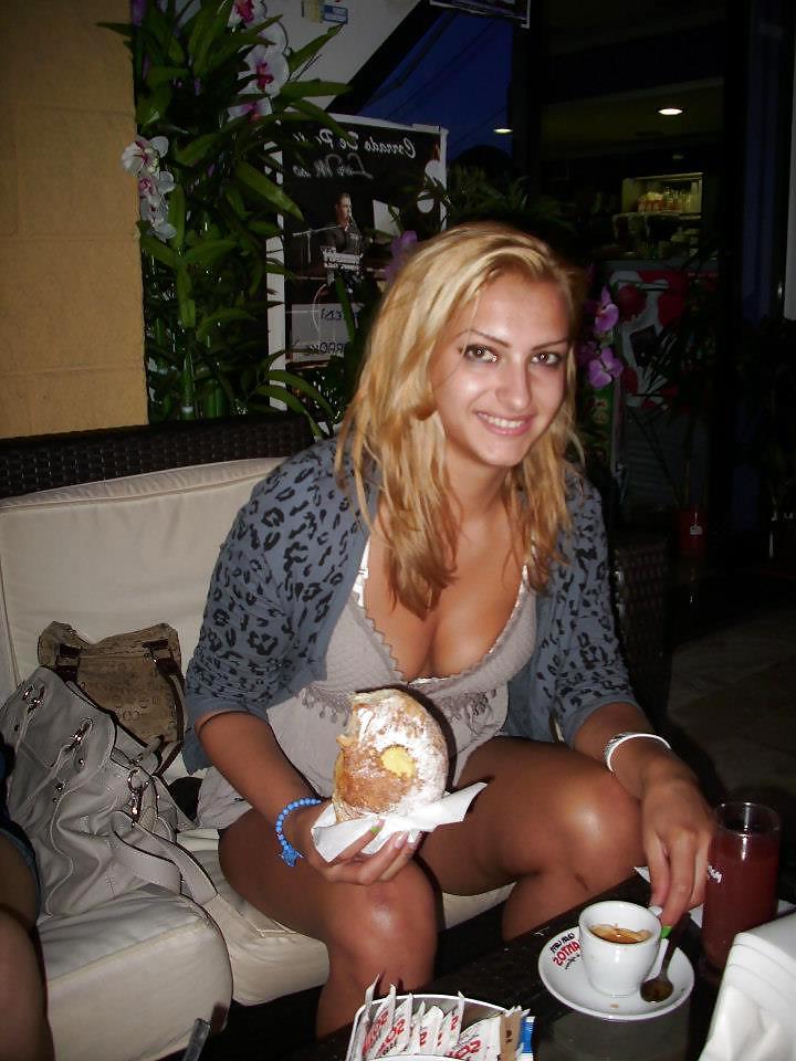 22P Romanian girl: Alina