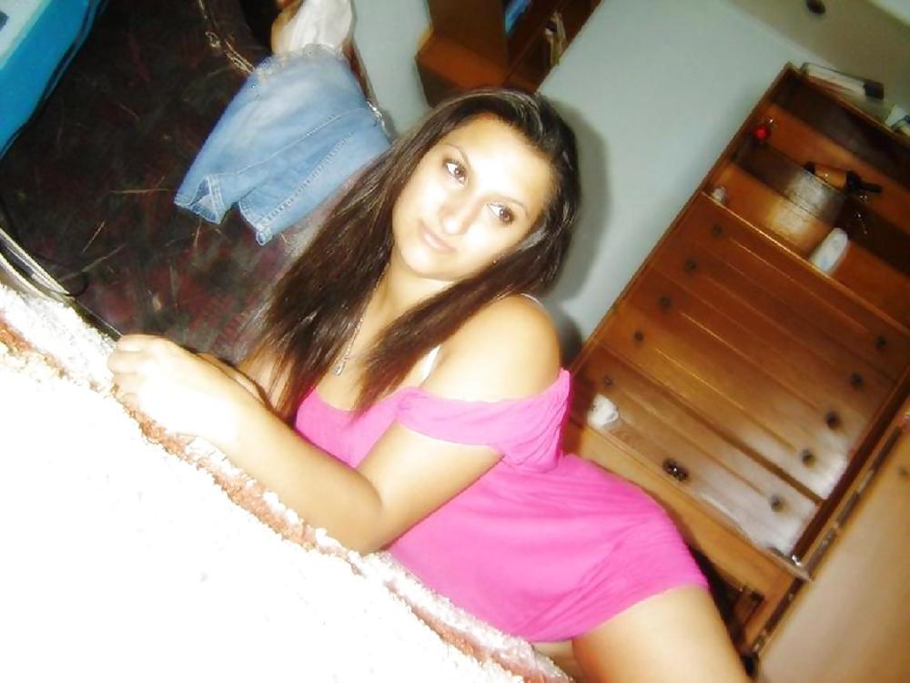 13P Romanian girl: Angela