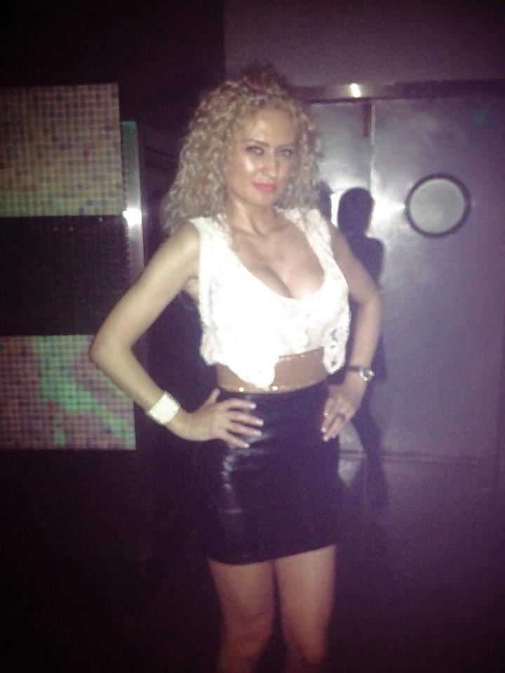 25P Romanian women: felicia