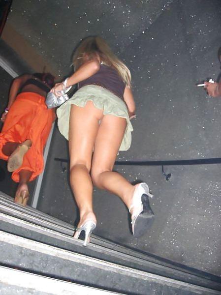 25P Salopes ,upskirts slut
