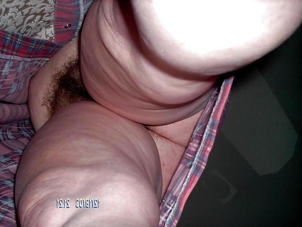 21P Who loves upskirt with no pants like me?