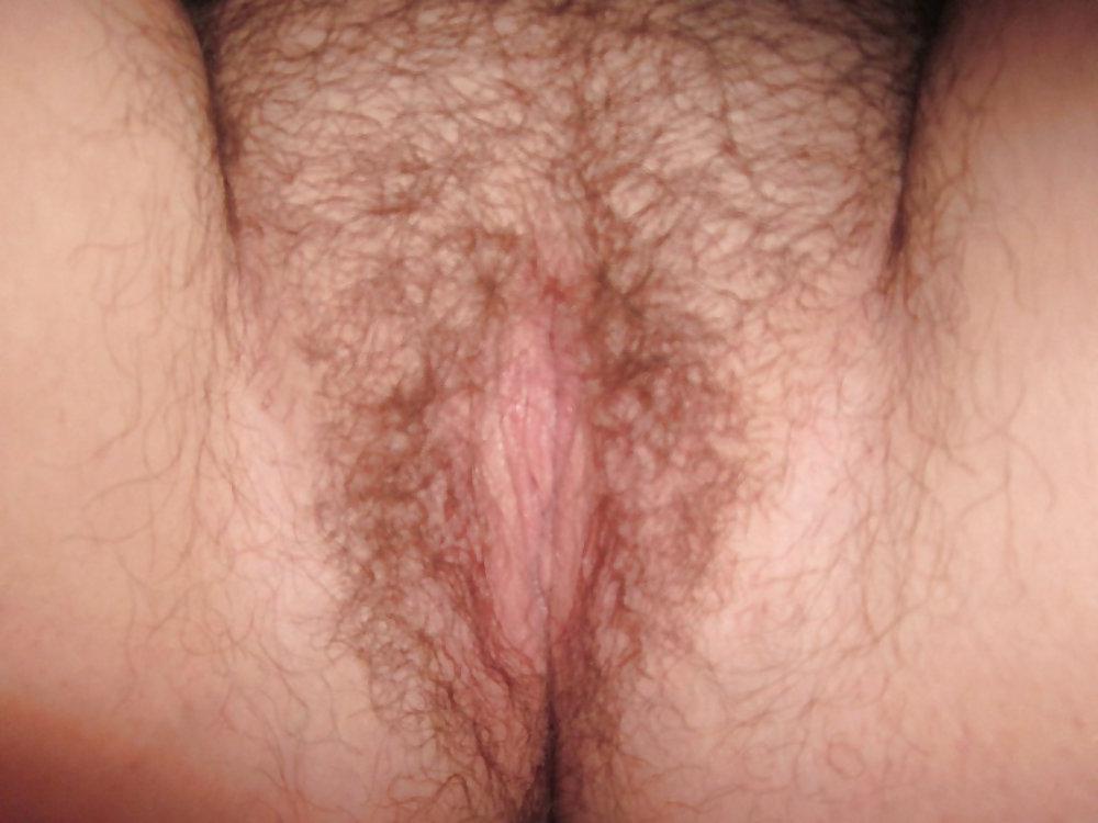 23P Chubby teen whore Melynda shows pussy, tits and ass