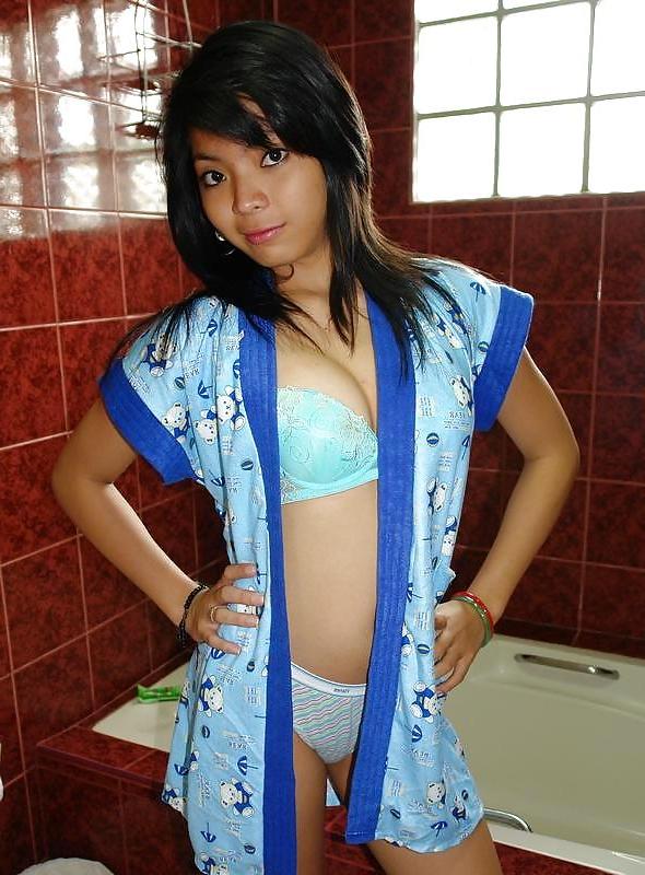 25P PHILLIPINO AMATEUR GIRLS