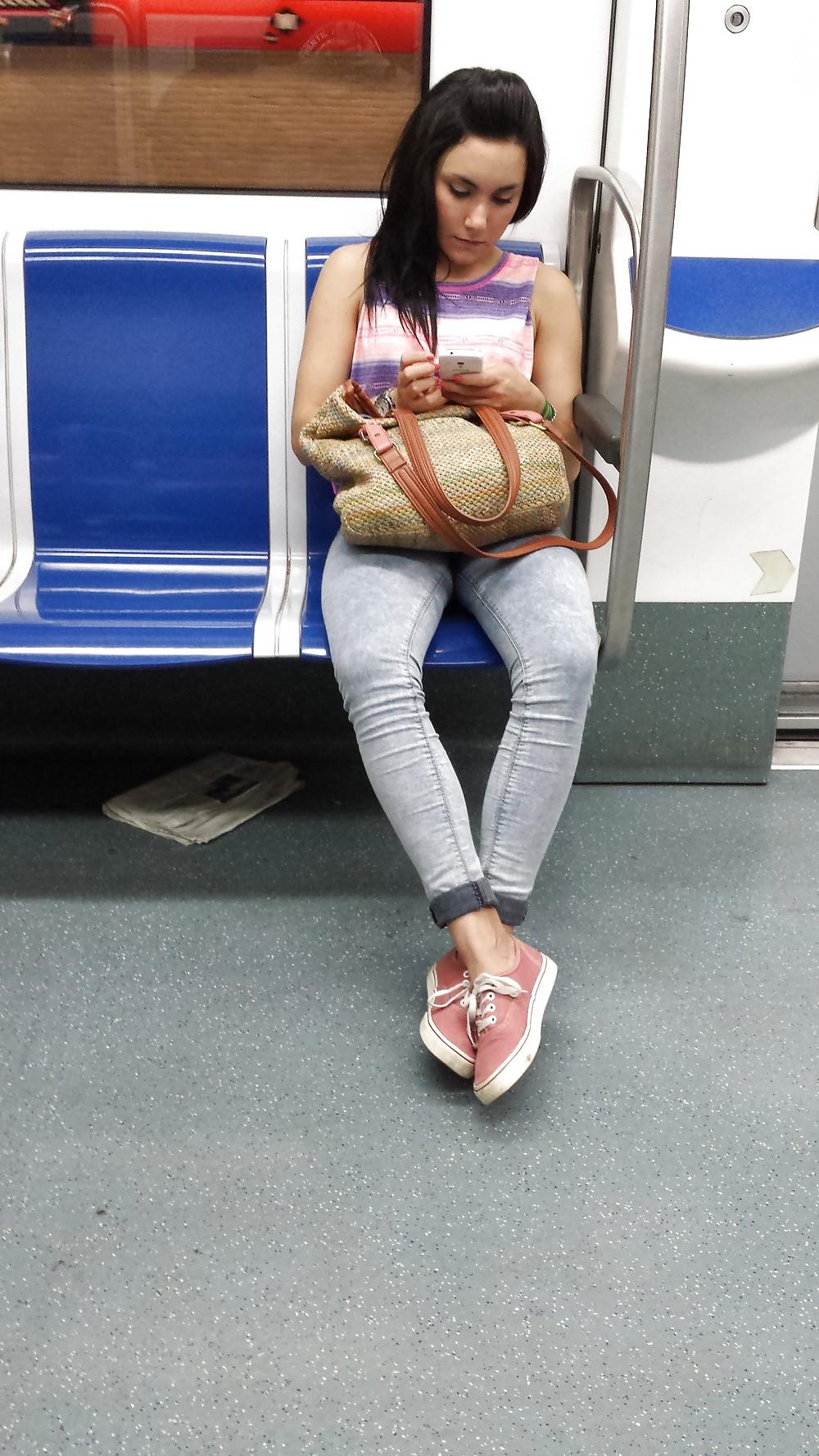 20P Voyeur in Barcelona metro