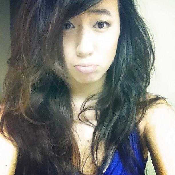 25P Cute Asian Teen