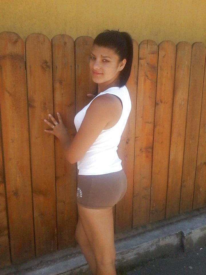 18P Romanian girl: narcissa
