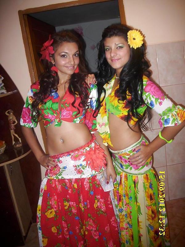 18P Romanian girl: narcissa