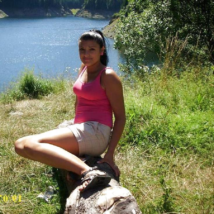 18P Romanian girl: narcissa