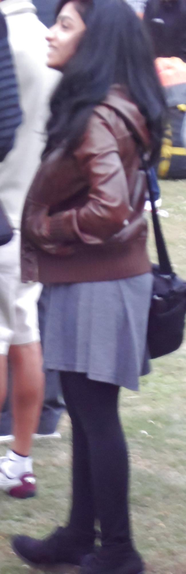 25P Voyeur Tights 2