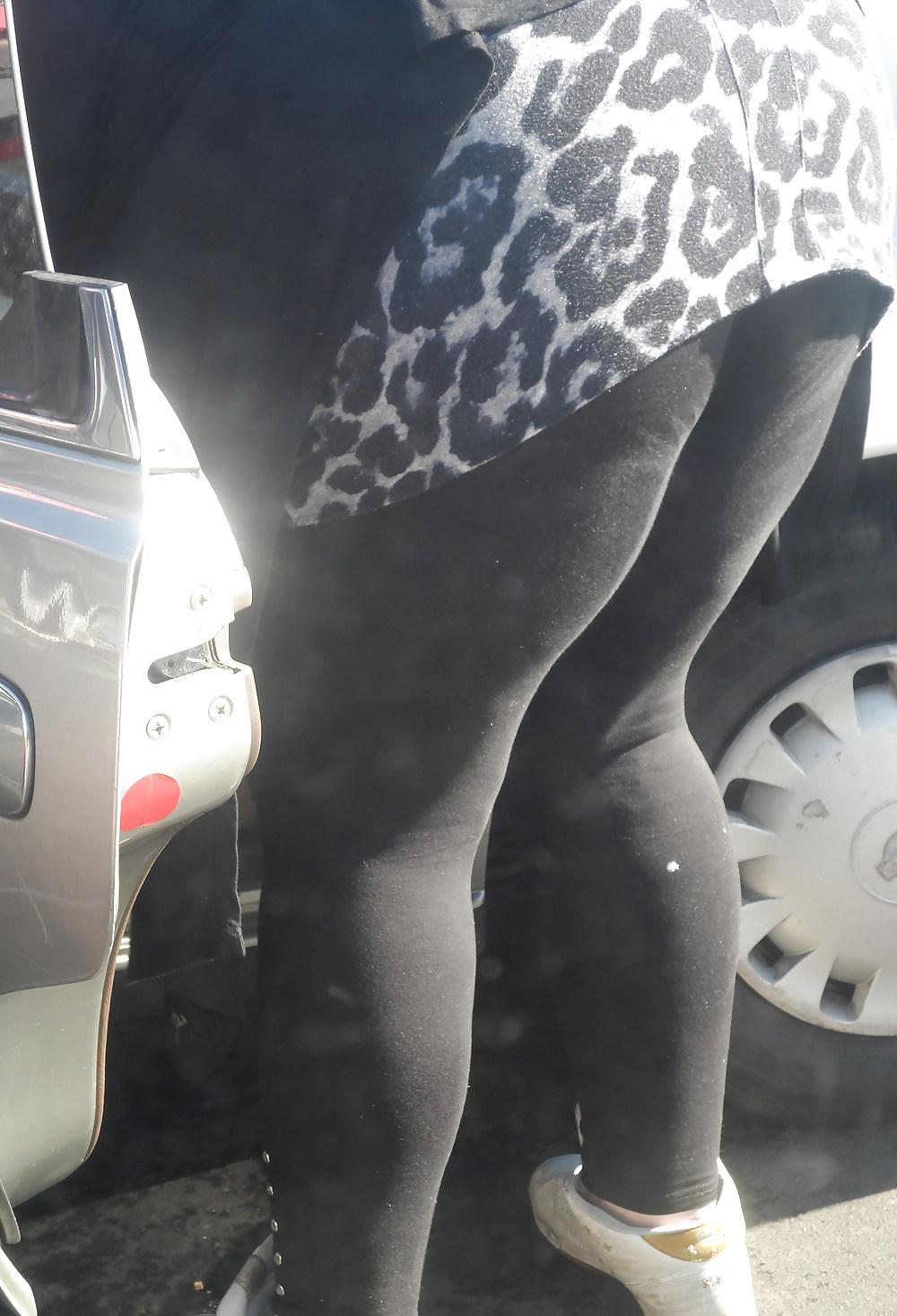 25P Voyeur Tights 2