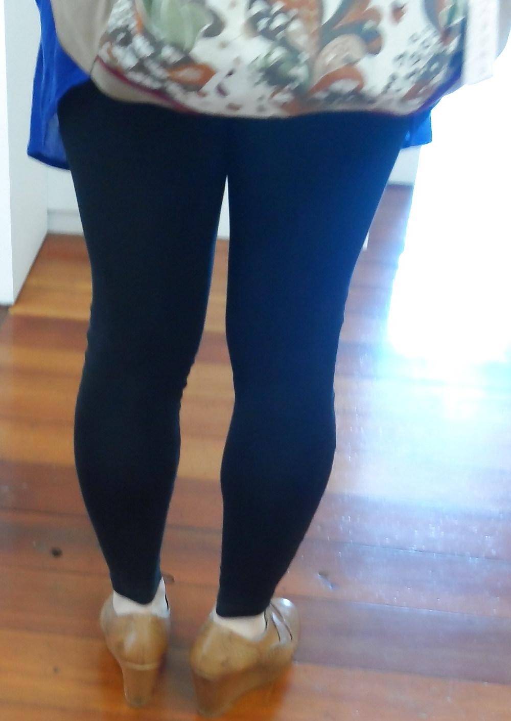 25P Voyeur Tights 2