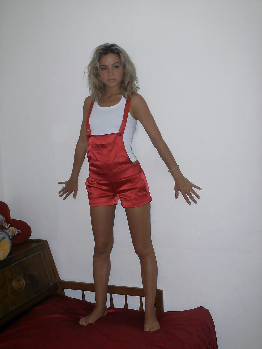 25P Romanian slut