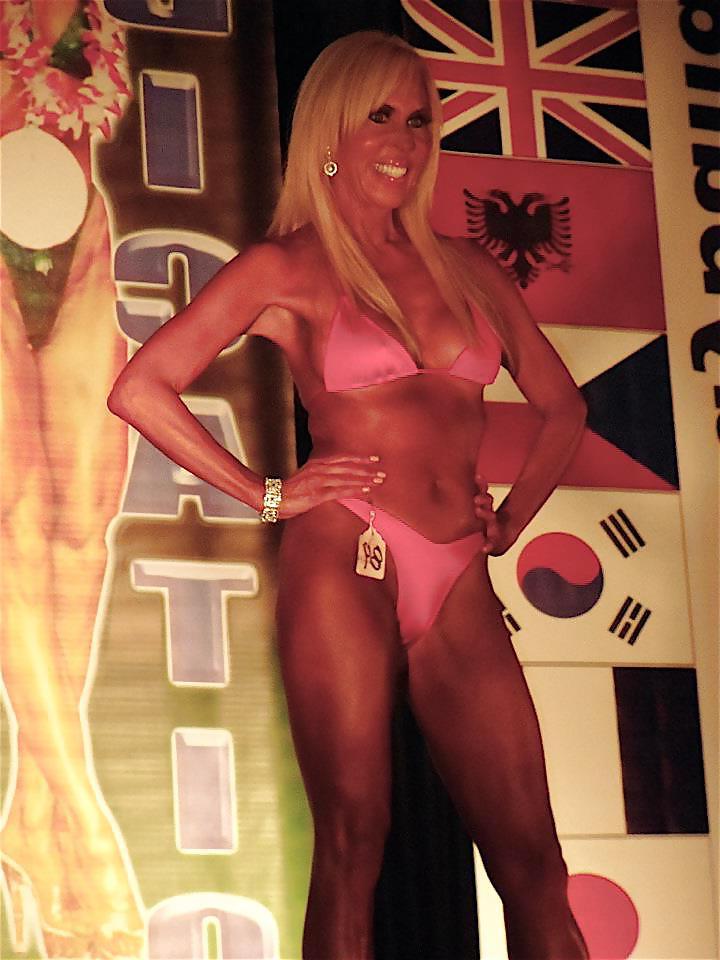 25P Erica Lauren-Perfect Mature Lady