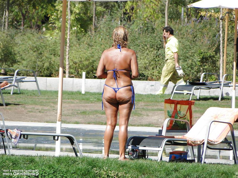 24P Super Sexy Mature Grandma :)