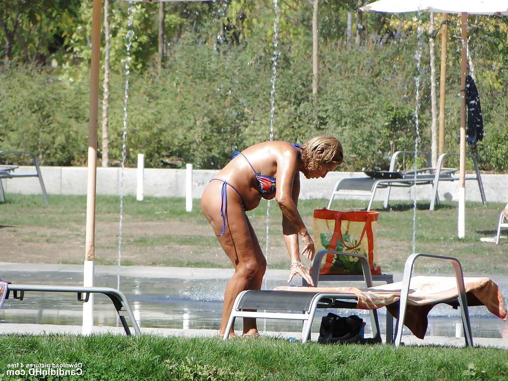 24P Super Sexy Mature Grandma :)