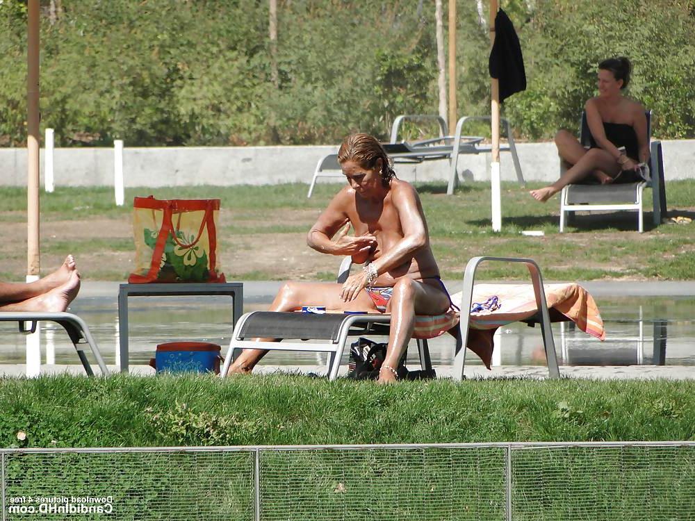 24P Super Sexy Mature Grandma :)