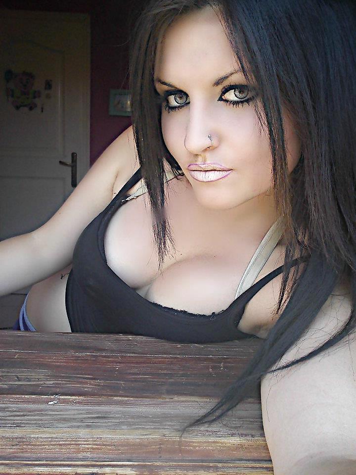 10P Greek Slut