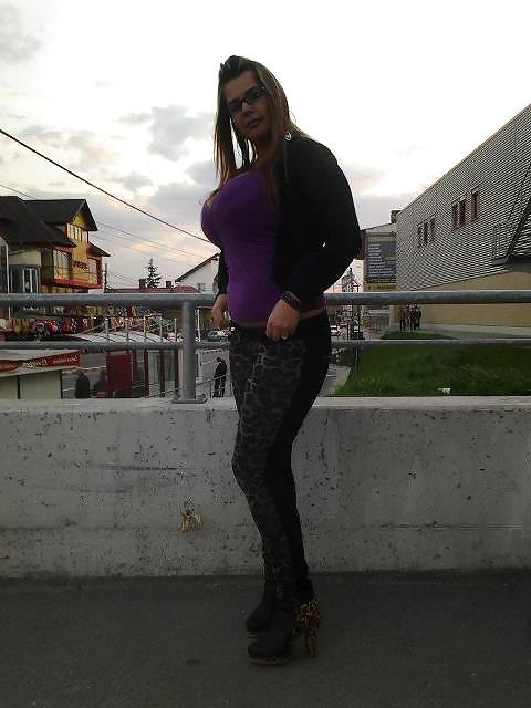 14P Romanian milf: Roxana