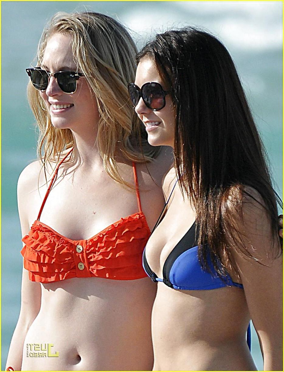 8P Vampire Diaries Girls