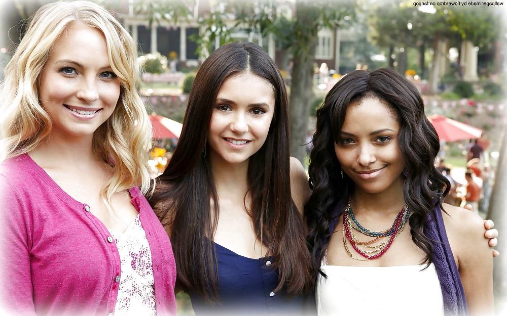 8P Vampire Diaries Girls
