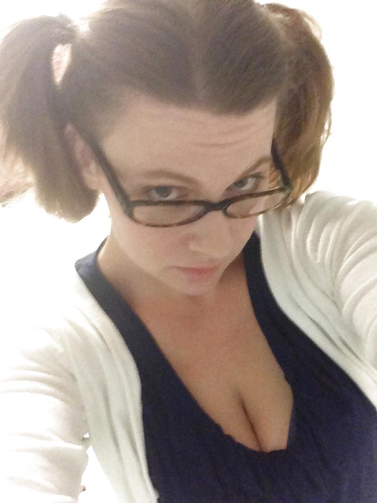 6P Big Titted Wife Self SHots (non nude)