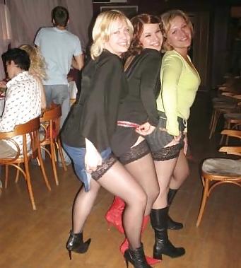 24P Sexy Girls in Nylons and Pantyhose