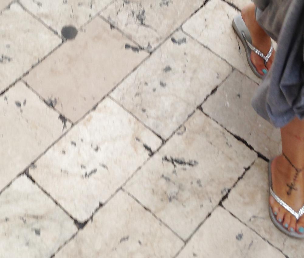 8P Voyeur feets 10