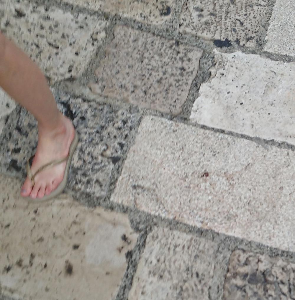 8P Voyeur feets 10