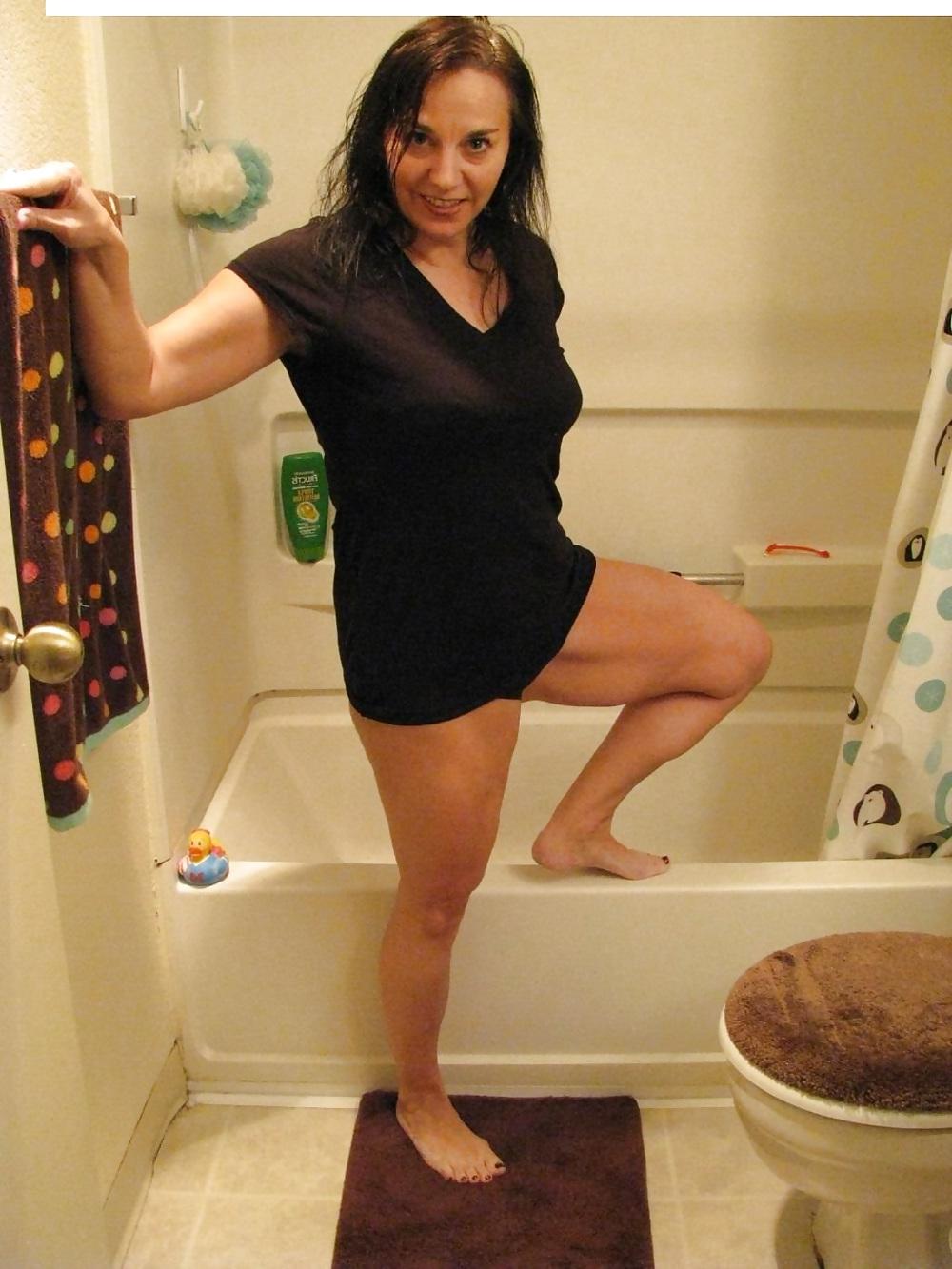 25P Moms in their pantys an swimsuits