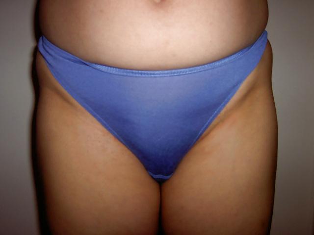 25P Moms in their pantys an swimsuits