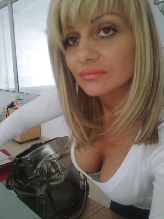 24P Balkan slut Vesna mature 2