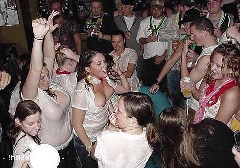 25P Upskirt and nipples