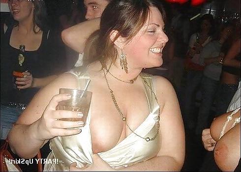 25P Upskirt and nipples